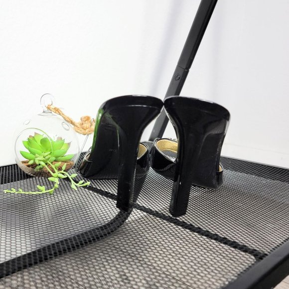 Guess By Marciano Gwadeline Black & Gold Sandals - Picture 7 of 10